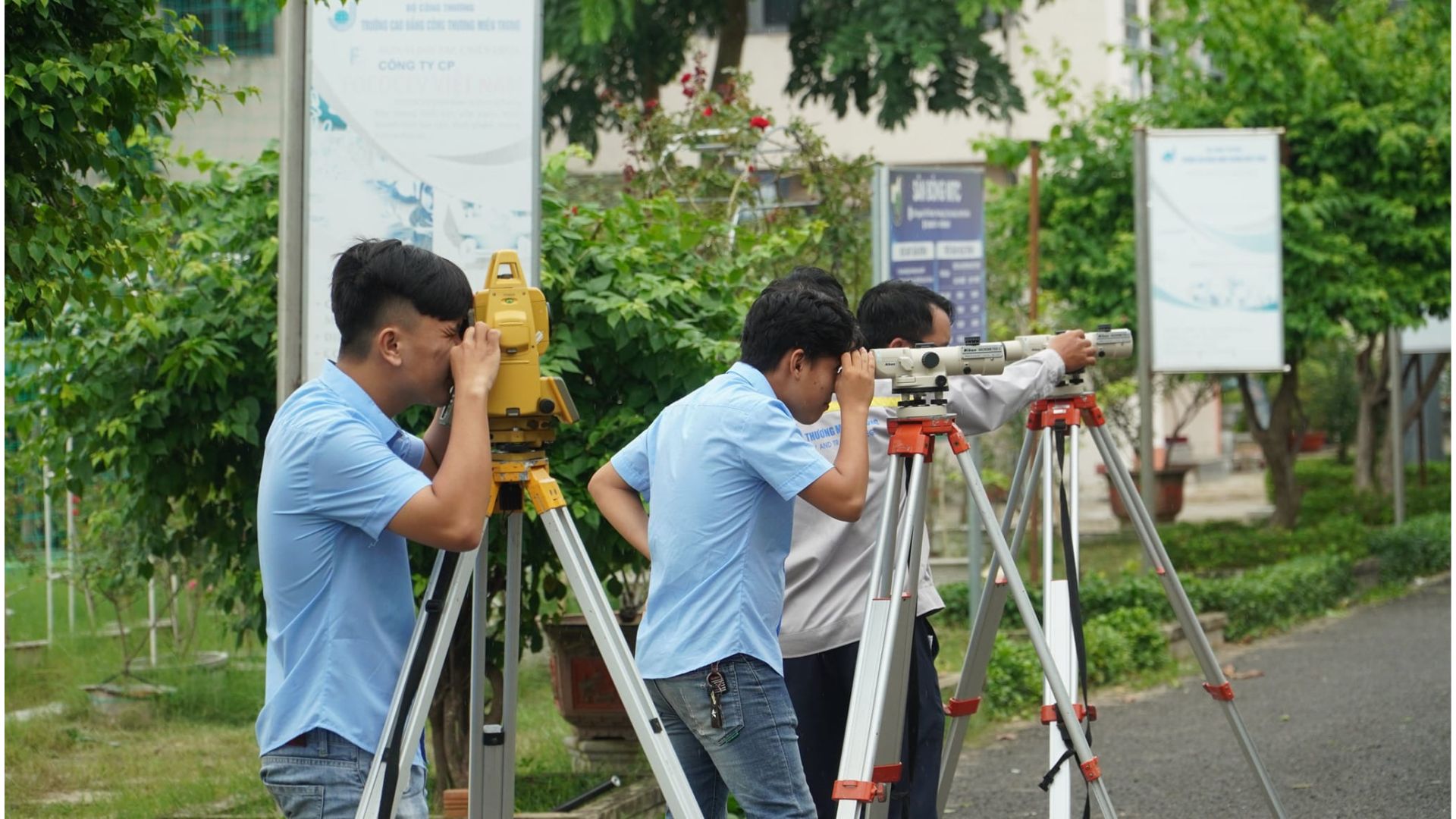 Ngành Trắc địa - Cánh cửa tương lai vững chắc